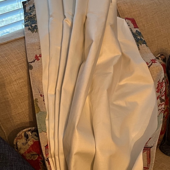 Band New Custom Made Linen Pinch Pleated Drapes~54 x 95. I have five panels. - Picture 5 of 9